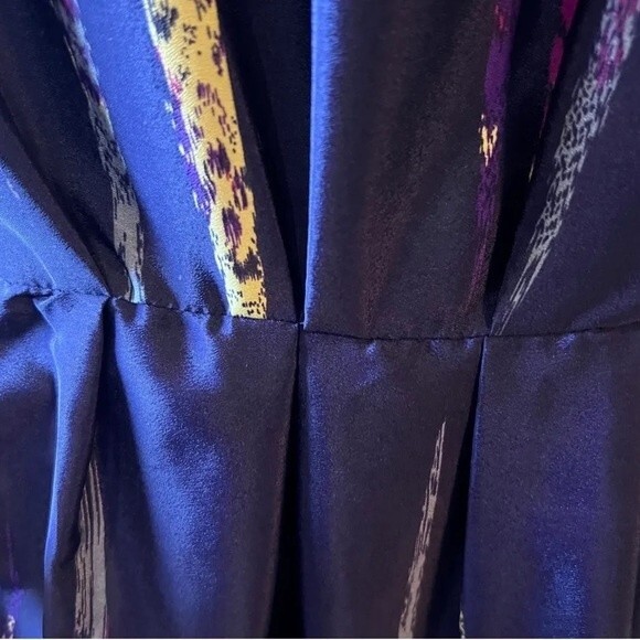 Fishbowl purple abstract ribbon dress with pockets size small - Picture 4 of 8